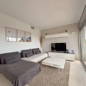 paradise-village-salou.top-hotels-tarragona.com/
